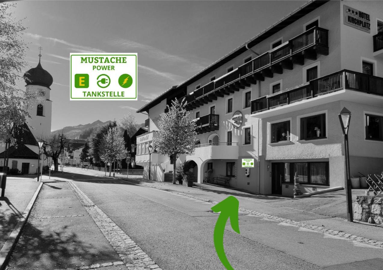 Hotel Pension Kirchplatz サンクト・アントン・アム・アールベルク エクステリア 写真